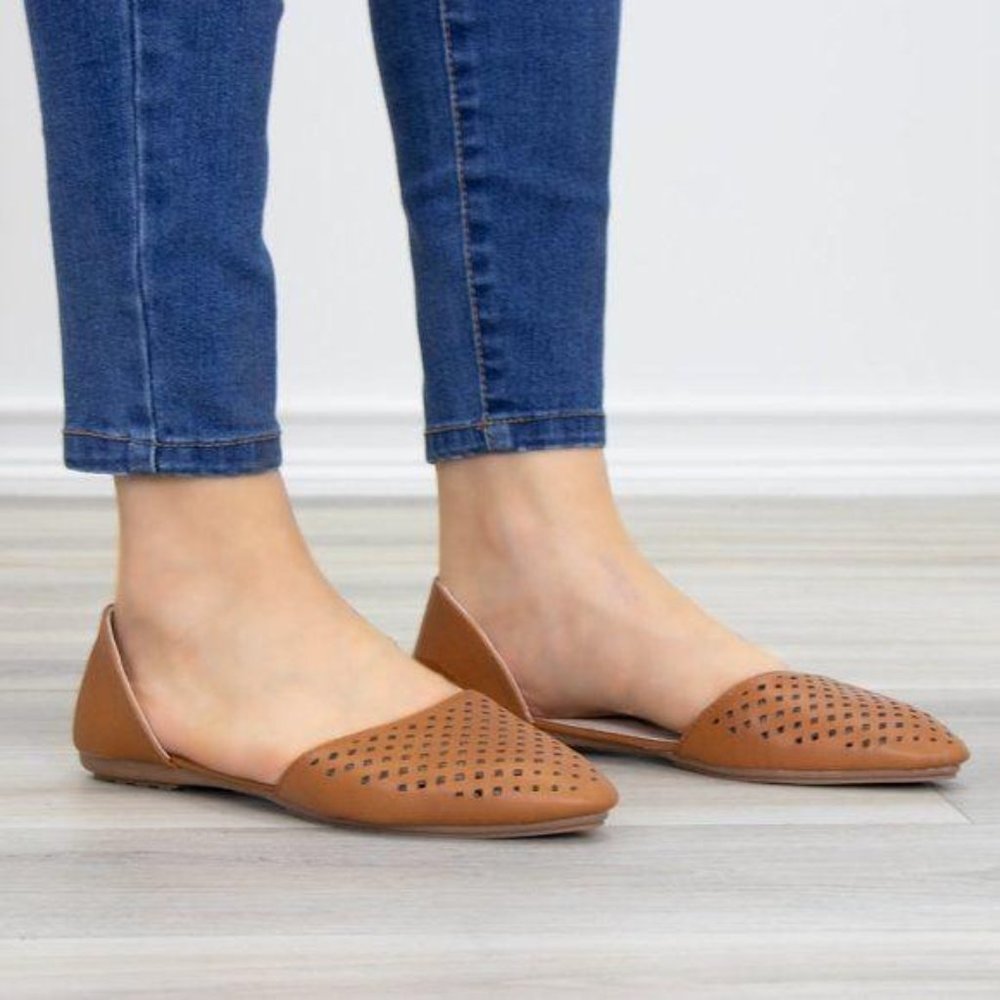 Pointed Toe Perforated Ballerina Flat - Picture 2 of 6